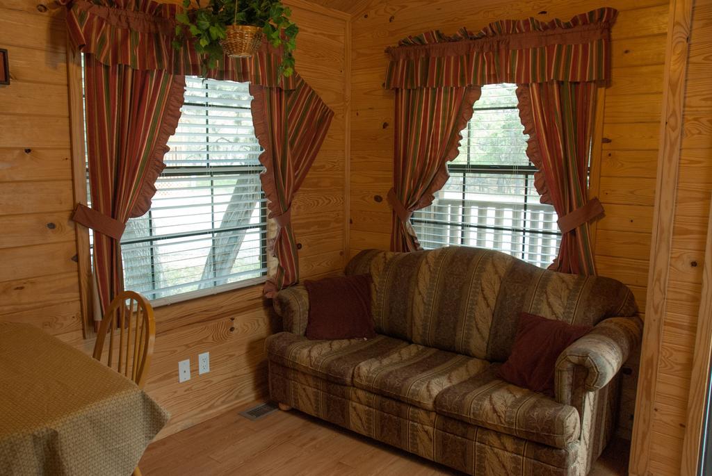 Medina Lake Camping Resort Cabin 3 Lakehills المظهر الخارجي الصورة